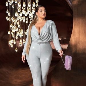 SHEIN SXY Plus Metallic Draped Plunging Neck Tee & Leggings Without Belt